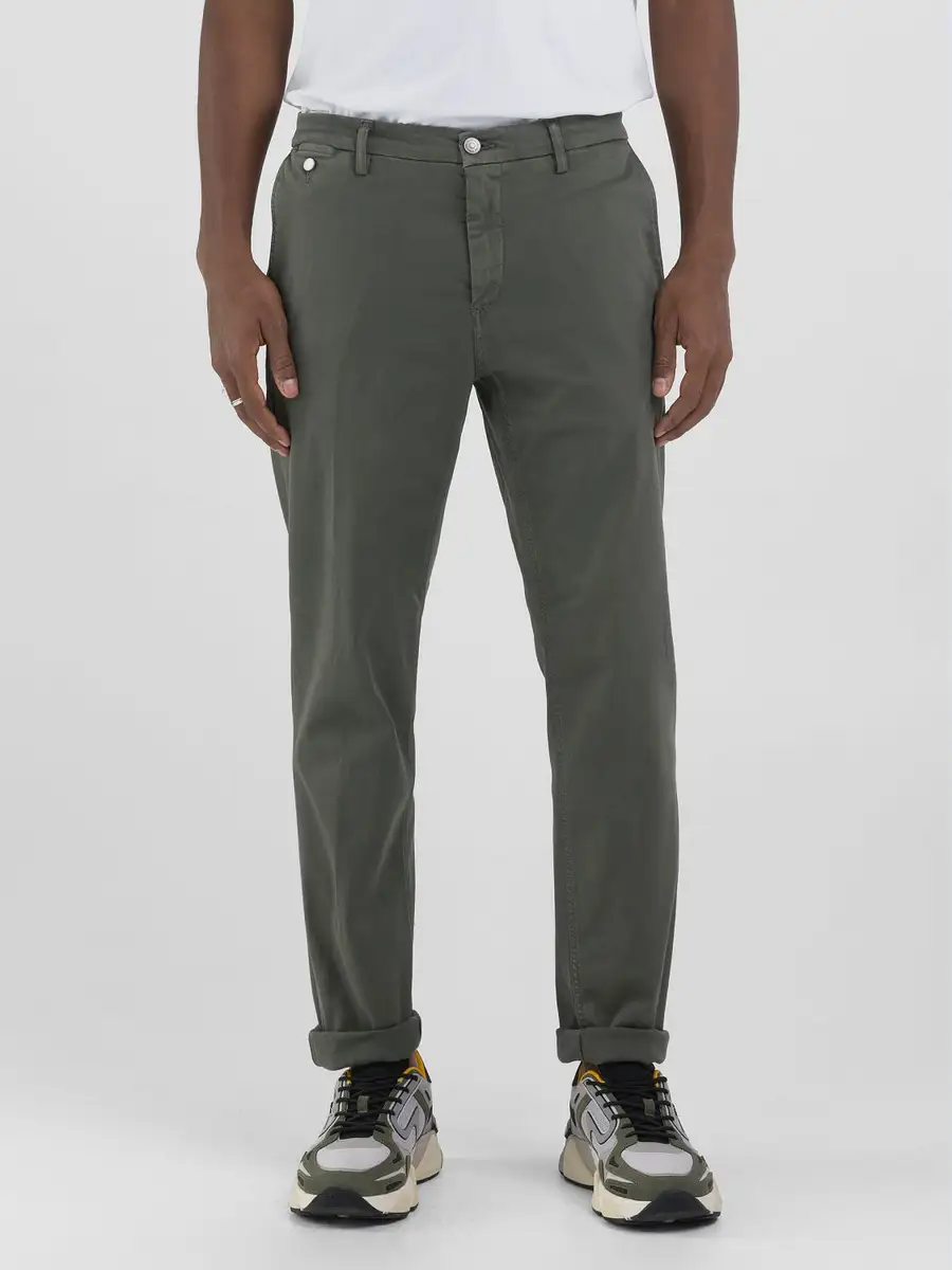 PANTALONES CHINOS REPLAY DE CORTE REGULAR BENNI MILITARY